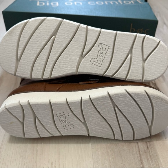 b.o.c. Brown Winter Boots with Buckle Straps - Picture 2 of 6